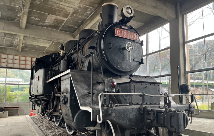 蒸気機関車展示館（C12163号機）