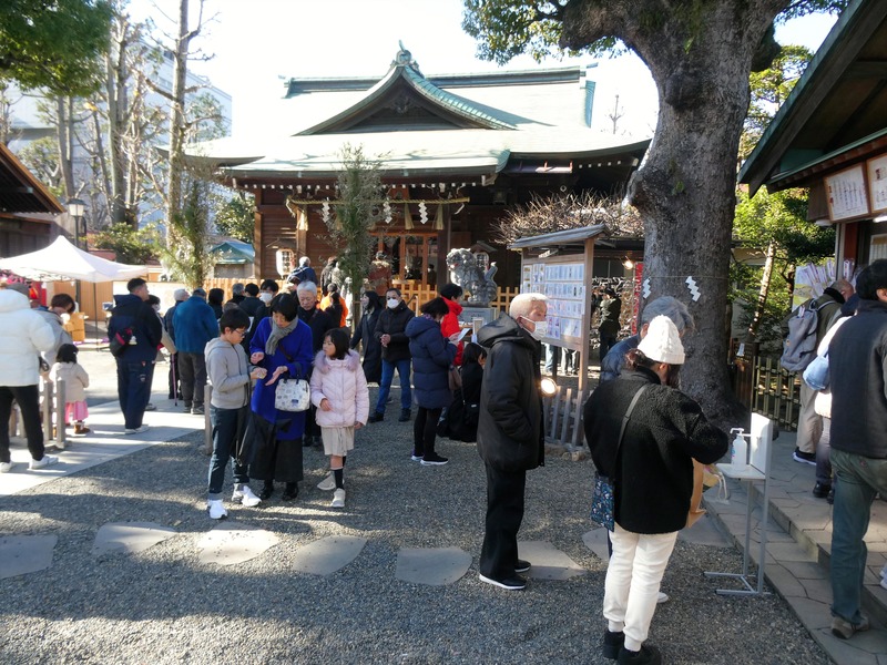 2026年 横浜市「お三の宮日枝神社」初詣情報｜甘酒・おしるこふるまい＆縁起物で一年を祈願