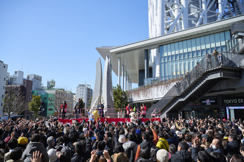 スイーツが当たるくじ付き！東京ソラマチで力士と節分豆まき。親子で伝統行事を楽しもう