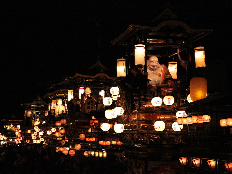 まさに動く美術館！ユネスコ無形文化遺産・富山「城端曳山祭」2026 絢爛豪華な6基の曳山と庵屋台にうっとり