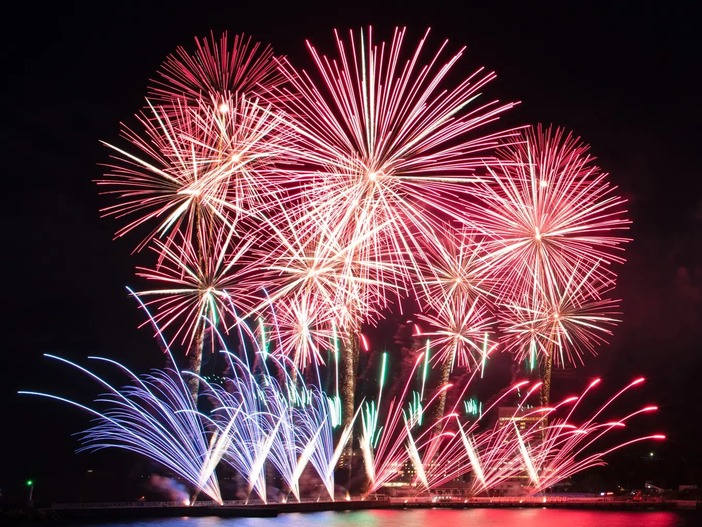 新幹線で都心から最短29分！花火・体験・温泉宿が揃う熱海で2026年夏のみファミリー旅