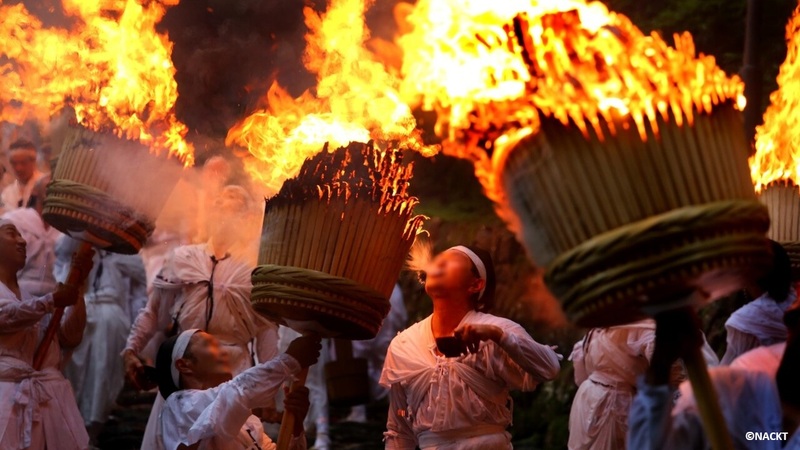 炎と滝が織りなす神秘！日本三大火祭り「那智の扇祭り」が世界遺産で開催（令和8年／2026年）