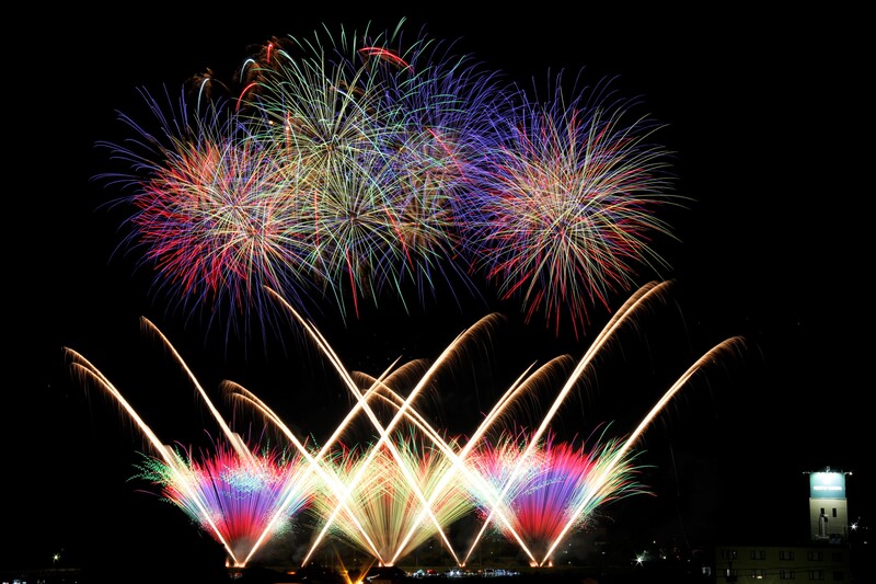 夜空を彩る約7,000発！2026年「伊佐市夏祭り花火大会」開催情報
