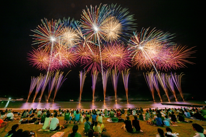 土肥サマーフェスティバル（2026年） | 西伊豆最大級の花火大会 「土肥