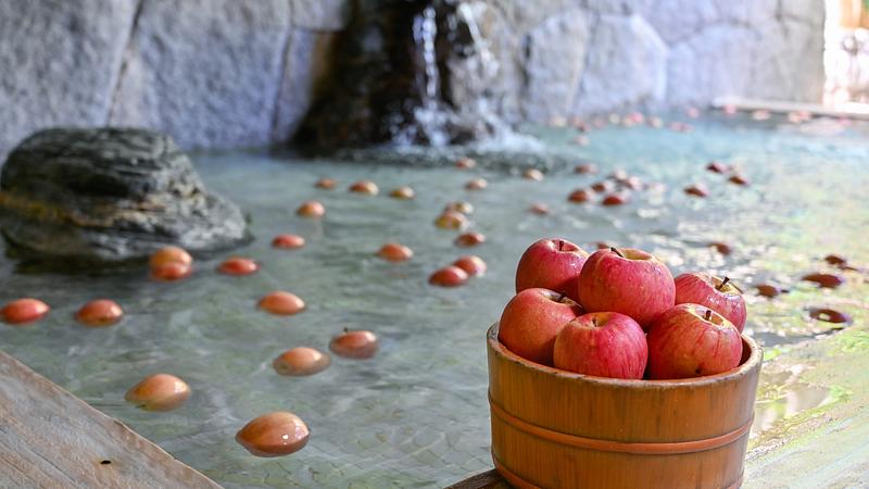 りんご風呂＆オールインクルーシブで楽しむ茨城・袋田温泉　思い出浪漫館でりんごイベント