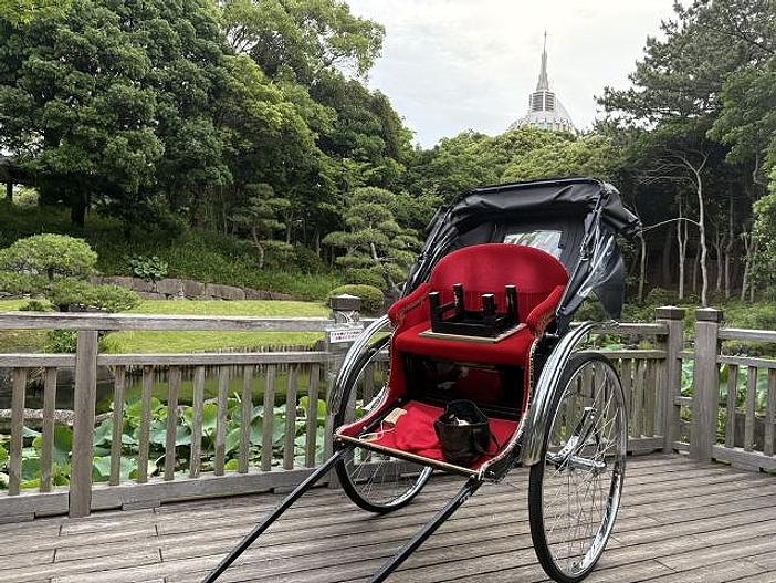 人力車で行く見浜園 特別ガイドと抹茶体験 ～手軽に本格的な"和"を感じる一日～