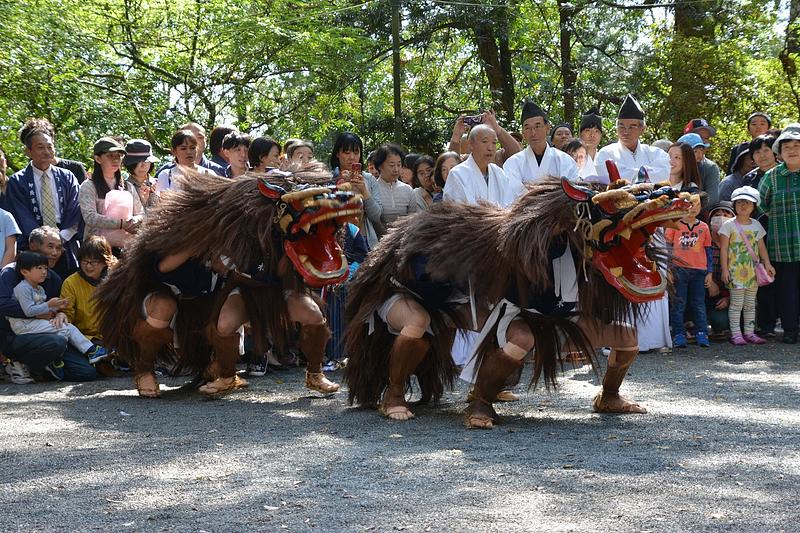 福岡県朝倉市で開催！獅子や鬼、御輿が連なる大行列「三奈木おくんち」2026年開催情報