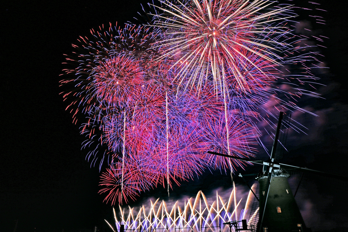 佐倉花火フェスタ2024（佐倉市民花火大会） | 20,000+70発が打ちあがる 