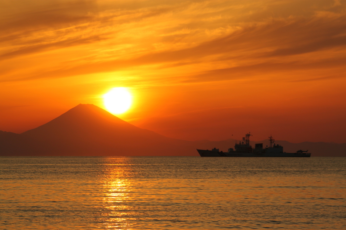 近く の 夕日 スポット