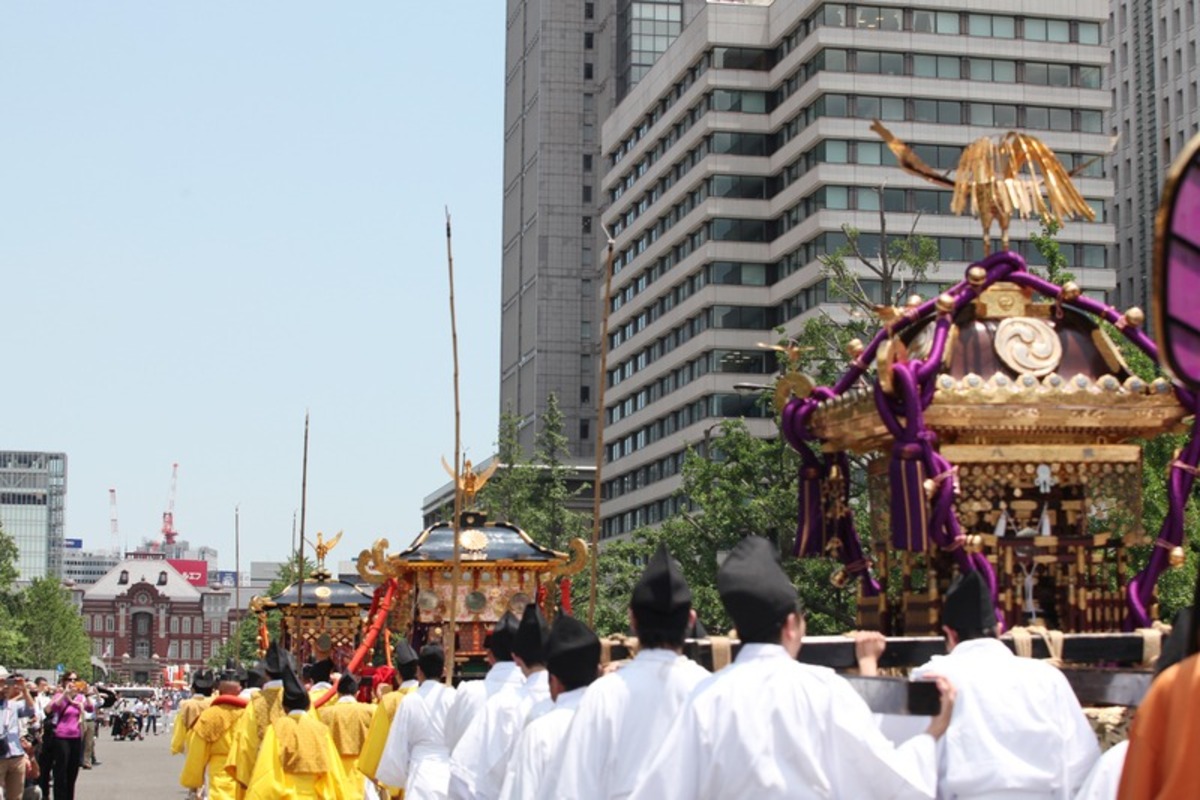 日枝神社 山王祭 | 日本三大祭のひとつ!2年に1度の「神幸祭」が圧巻「日枝神社 山王祭」の見どころ | 東京都千代田区 | いこーよとりっぷ