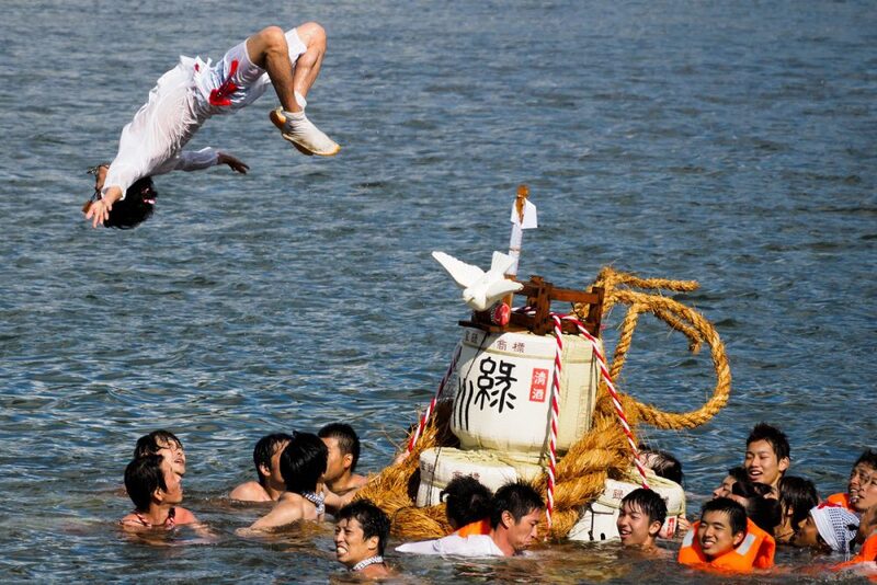 新潟県魚沼市で楽しむ秋まつり<br/>日本の伝統文化と秋の風情を満喫
