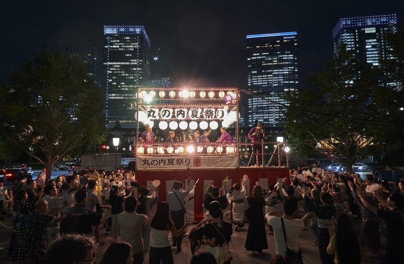 東京駅前で楽しむ本格盆踊り！<br/>無料の浴衣着付けサービスも