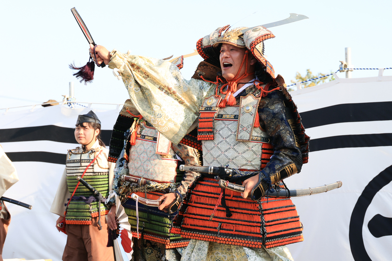 恒例の夏祭り「大田原与一まつり」<br/>武者行列・踊り・出店など内容充実