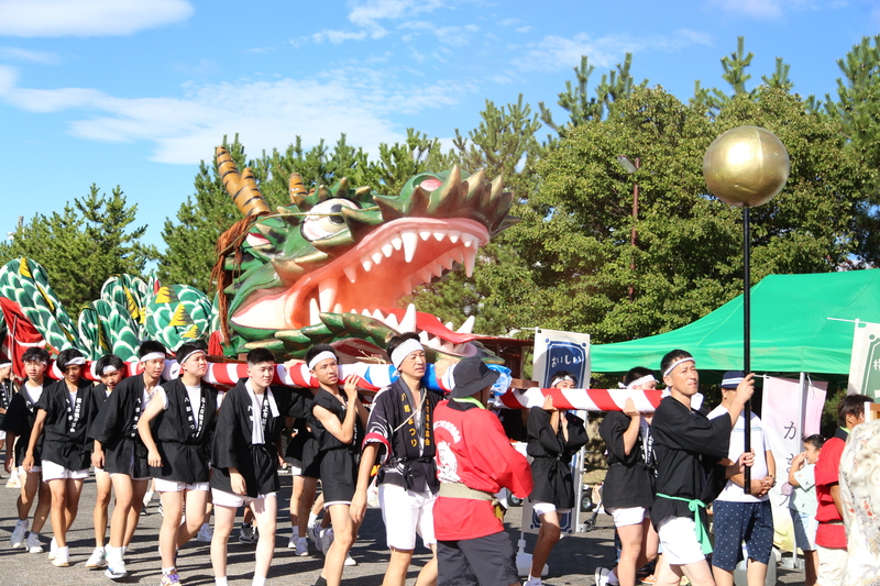 体長64mの巨大な龍体が練り歩く<br/>ステージイベント＆伝統芸能披露も