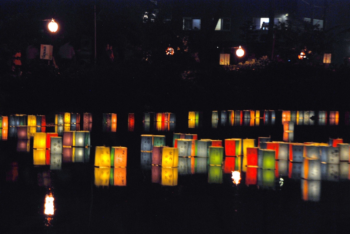 野守まつり（2025年） | 「野守りの池」で夏祭り開催！ 湖上花火・灯籠