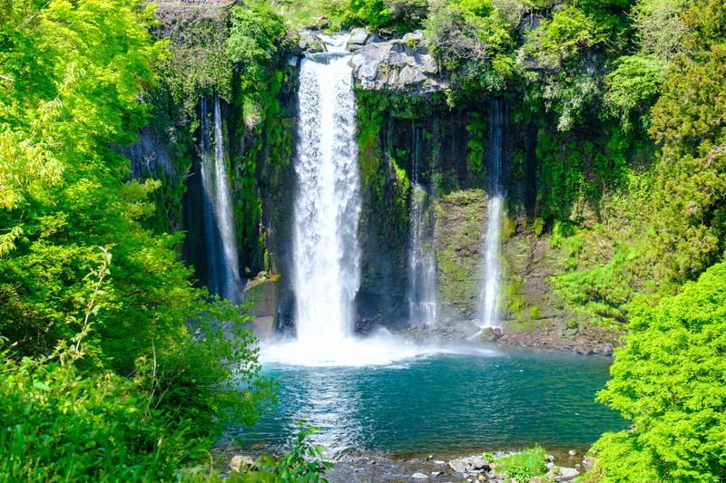 天然ミストが涼しい静岡の滝5選<br/>夏に日帰り！見どころ＆周辺観光も