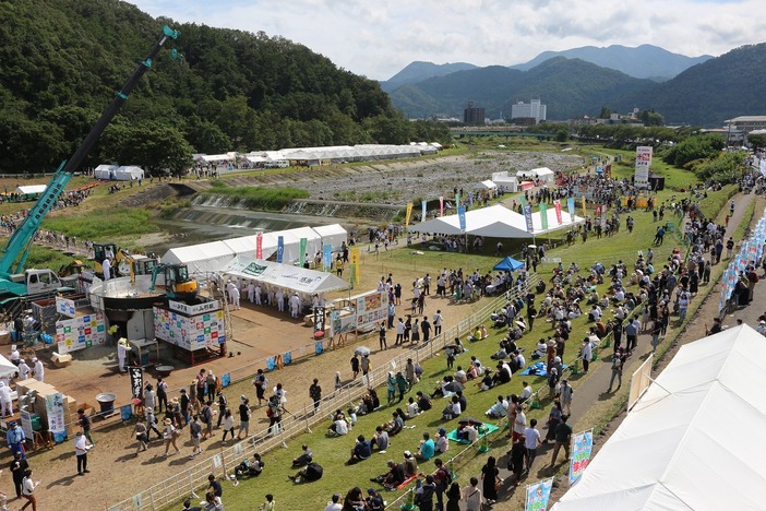 山形名物 第37回「日本一の芋煮会フェスティバル」