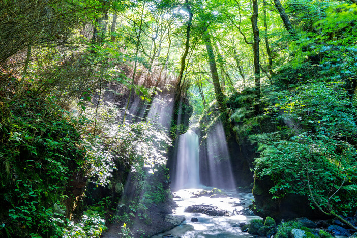 天然ミストで夏の疲れが癒やされる<br/>長野の滝9選！見どころ＆周辺情報